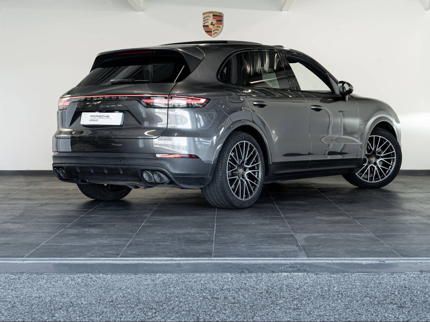 Voitures occasions PORSCHE CAYENNE E-Hybrid Montélimar