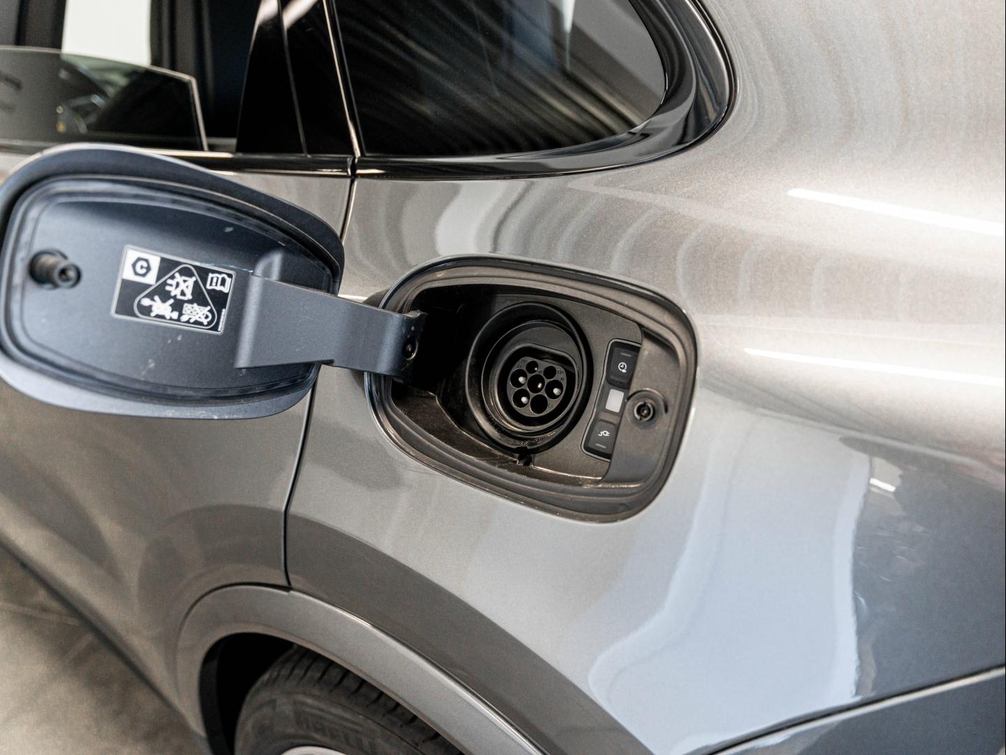 Voitures occasions PORSCHE CAYENNE E-Hybrid Montélimar