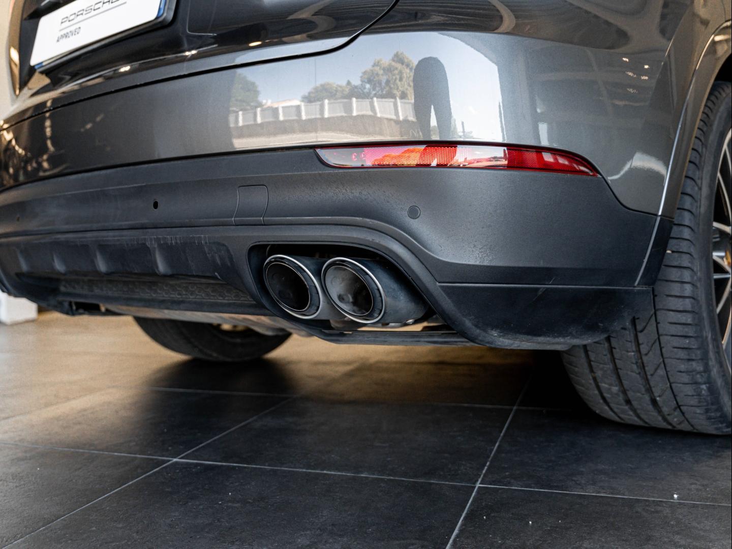 Voitures occasions PORSCHE CAYENNE E-Hybrid Montélimar