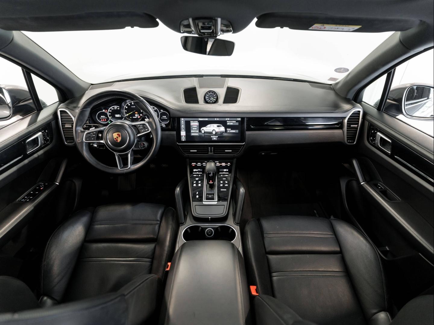 Voitures occasions PORSCHE CAYENNE E-Hybrid Montélimar