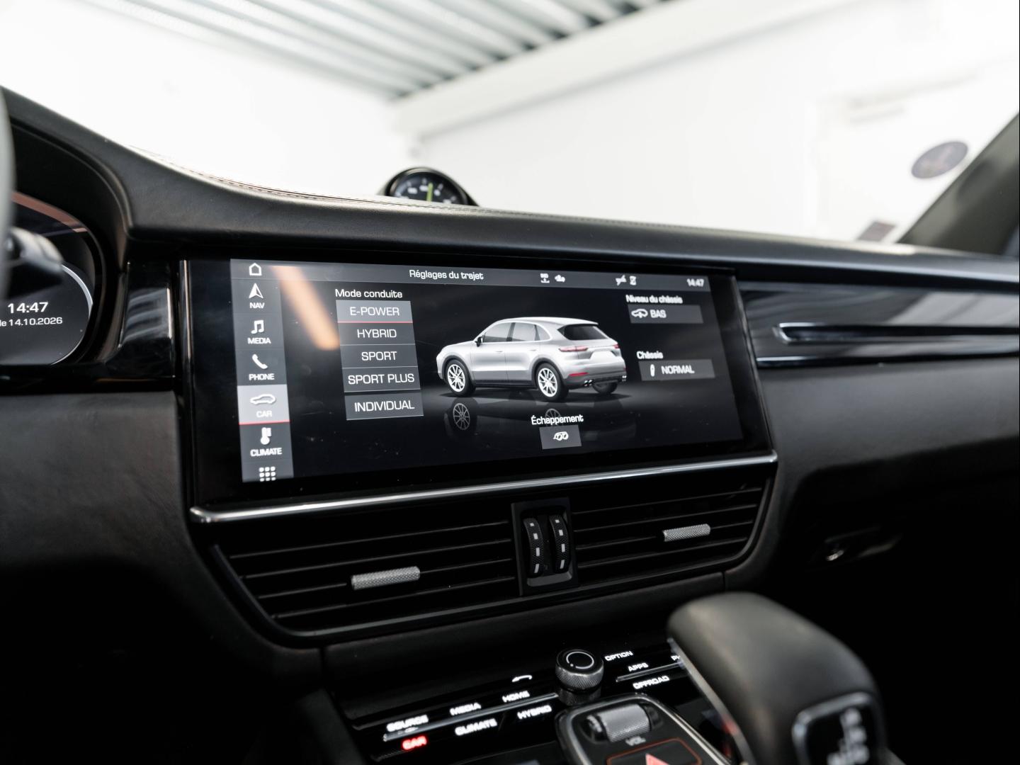 Voitures occasions PORSCHE CAYENNE E-Hybrid Montélimar