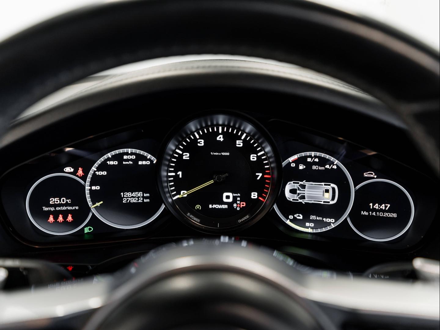 Voitures occasions PORSCHE CAYENNE E-Hybrid Montélimar