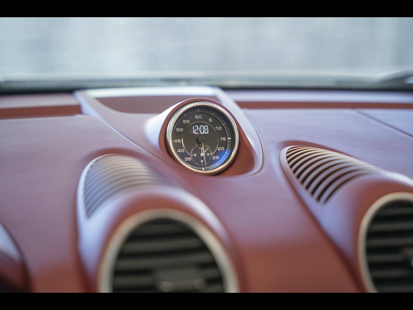 Voitures occasions PORSCHE 718 Spyder Base Montélimar