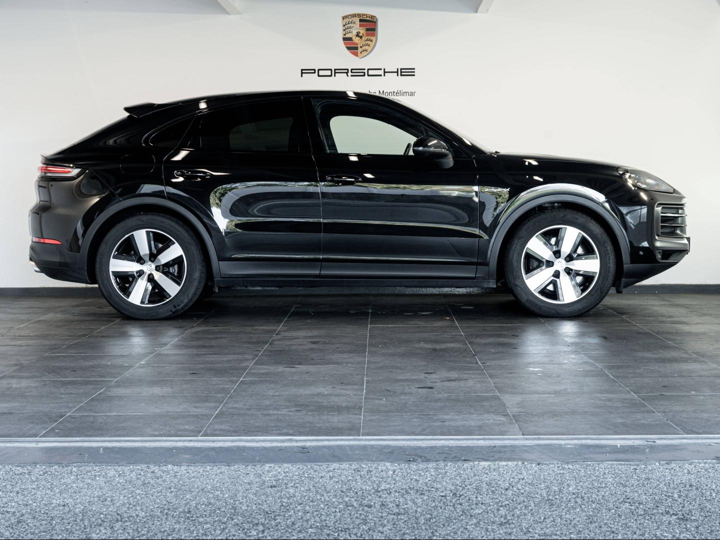 Voitures occasions PORSCHE Cayenne Coupe E-Hybrid Montélimar