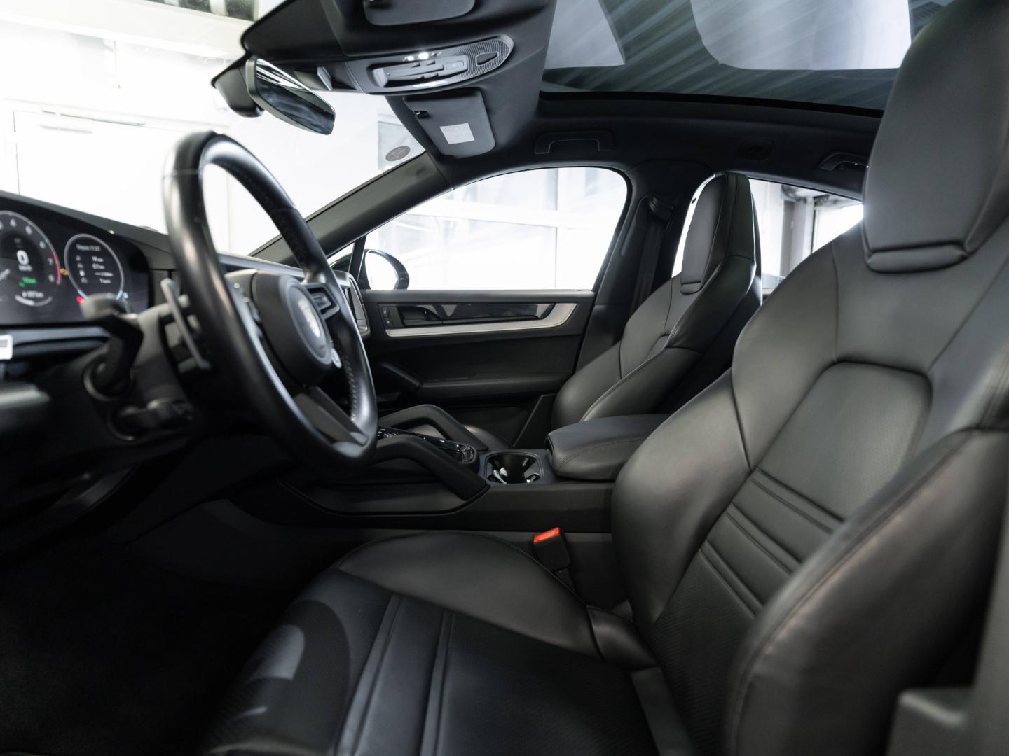 Voitures occasions PORSCHE Cayenne Coupe E-Hybrid Montélimar