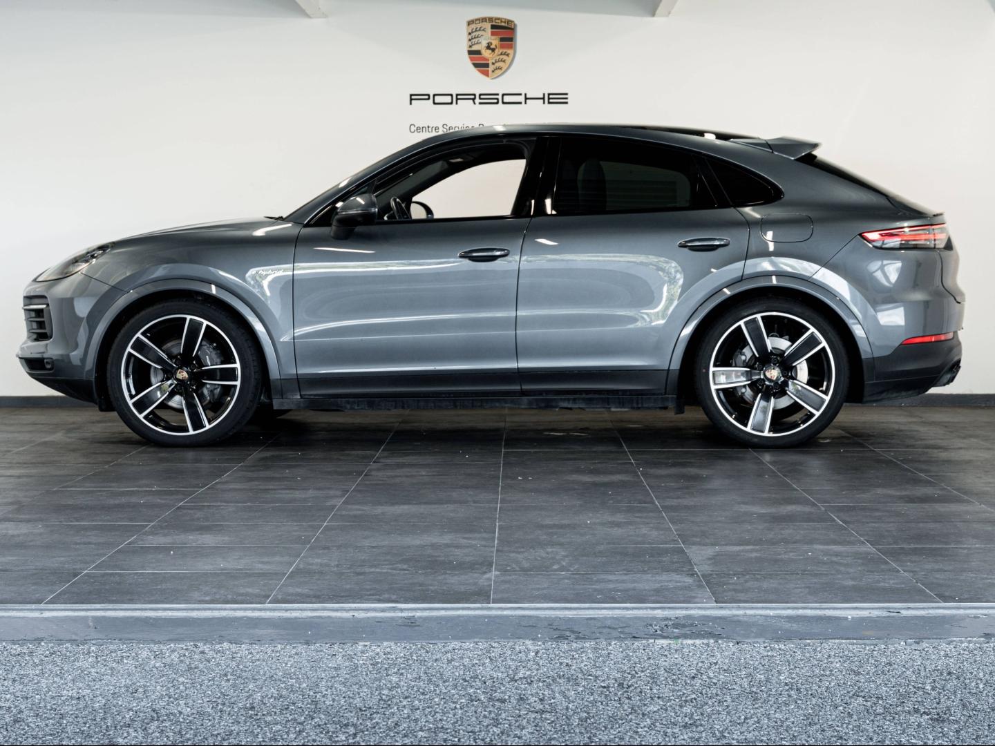 Voitures occasions PORSCHE Cayenne Coupe E-Hybrid Montélimar