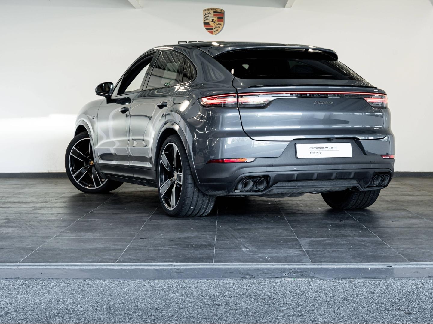 Voitures occasions PORSCHE Cayenne Coupe E-Hybrid Montélimar