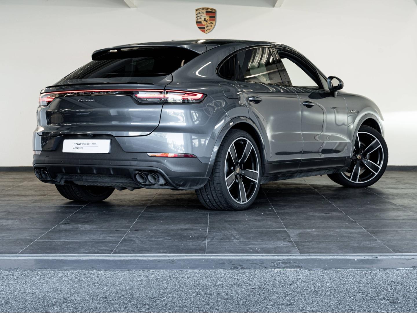 Voitures occasions PORSCHE Cayenne Coupe E-Hybrid Montélimar