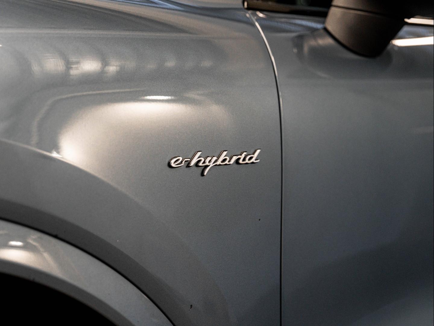 Voitures occasions PORSCHE Cayenne Coupe E-Hybrid Montélimar