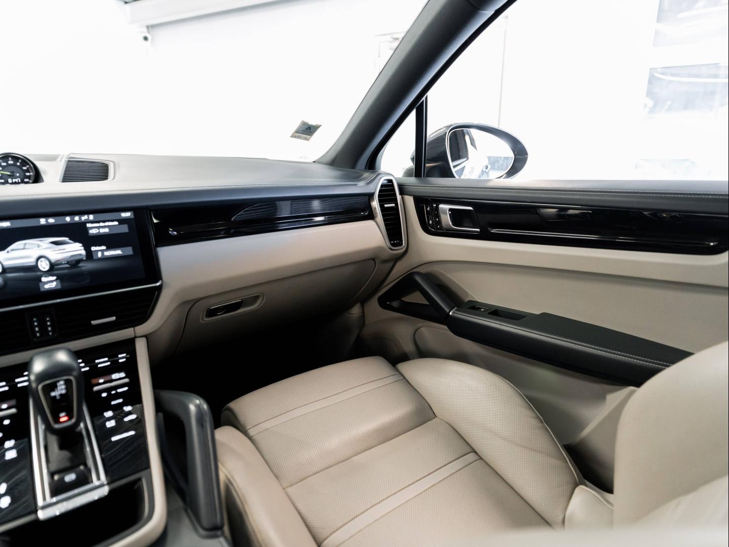 Voitures occasions PORSCHE Cayenne Coupe E-Hybrid Montélimar