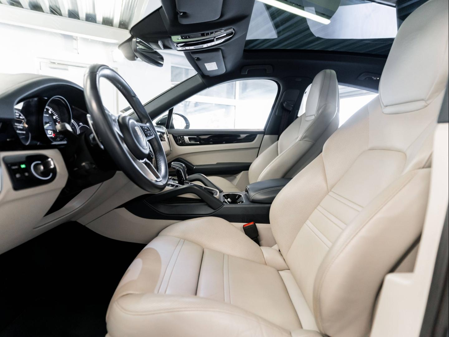 Voitures occasions PORSCHE Cayenne Coupe E-Hybrid Montélimar