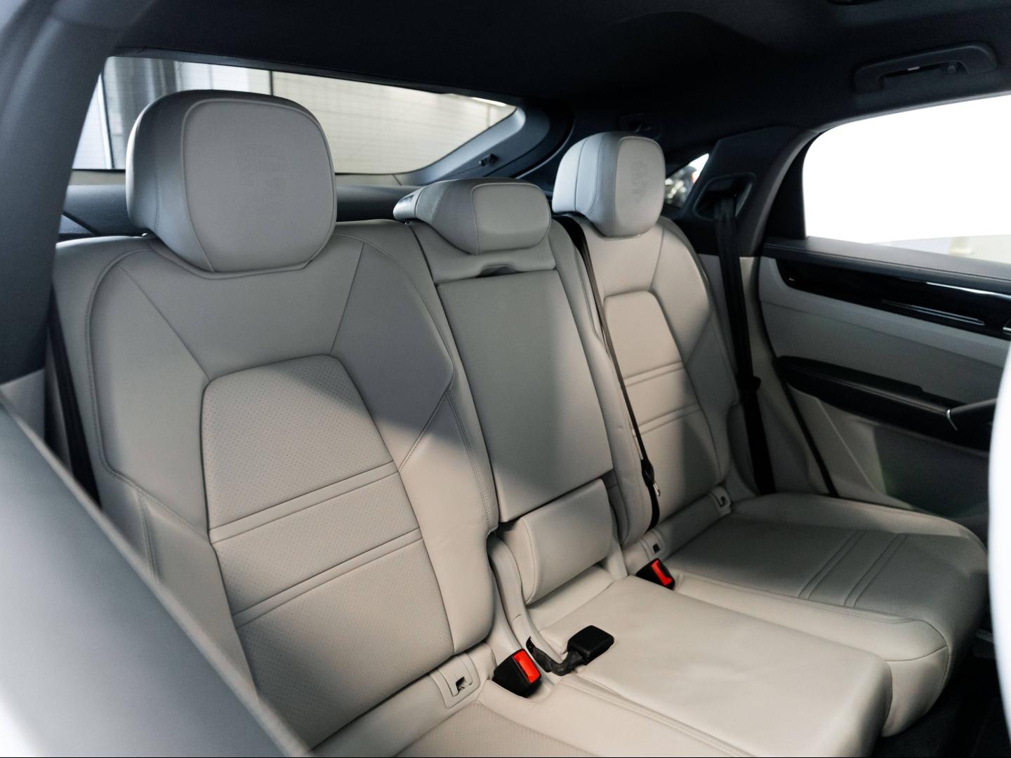 Voitures occasions PORSCHE Cayenne Coupe E-Hybrid Montélimar