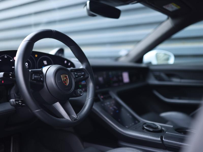 Voitures occasions PORSCHE Taycan Turbo Villeneuve-d'Ascq