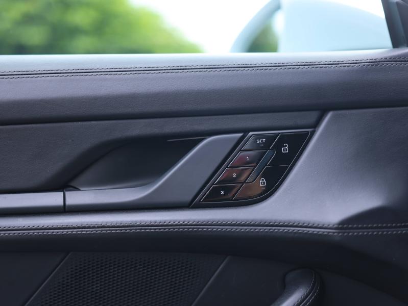 Voitures occasions PORSCHE Taycan Turbo Villeneuve-d'Ascq