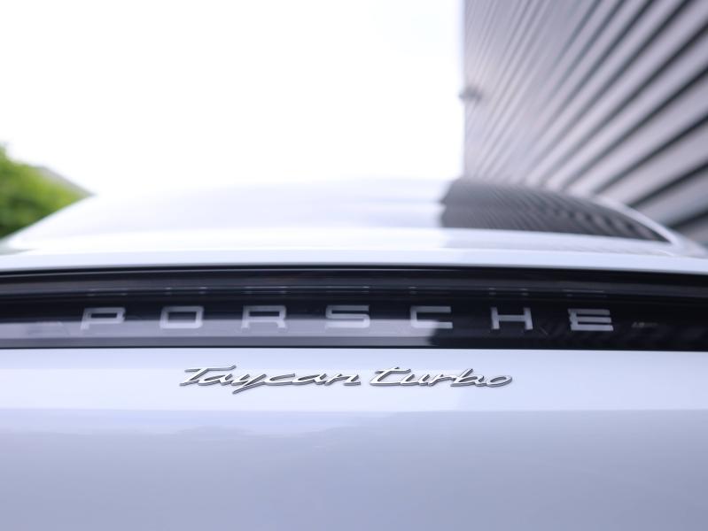 Voitures occasions PORSCHE Taycan Turbo Villeneuve-d'Ascq