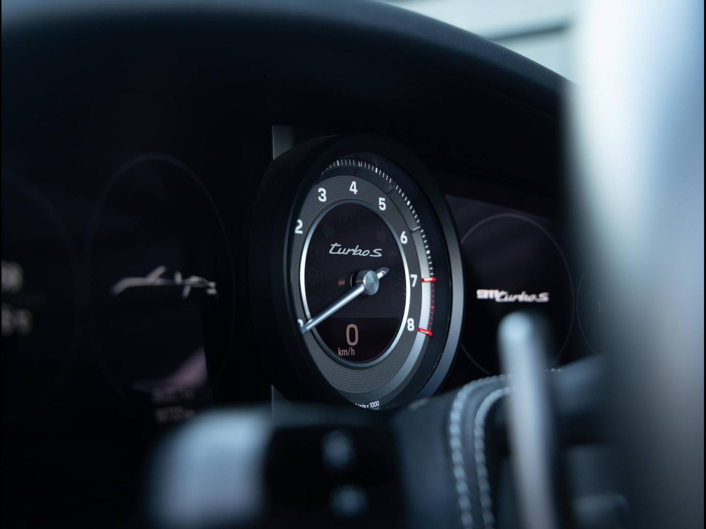 Voitures occasions PORSCHE 911 Cabriolet Turbo S Villeneuve-d'Ascq