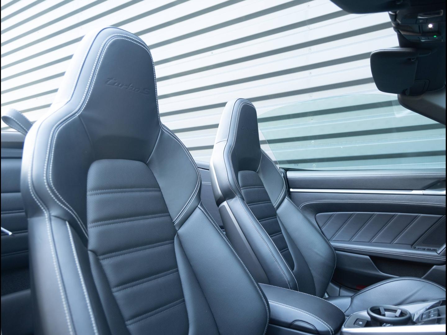 Voitures occasions PORSCHE 911 Cabriolet Turbo S Villeneuve-d'Ascq