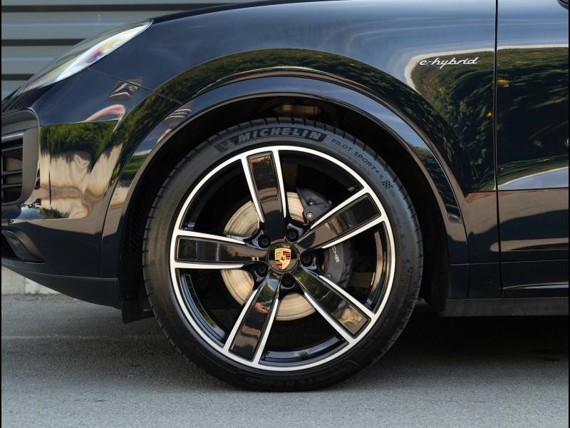 Voitures occasions PORSCHE CAYENNE E-Hybrid Villeneuve-d'Ascq