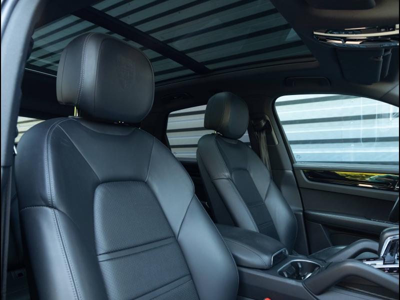 Voitures occasions PORSCHE CAYENNE E-Hybrid Villeneuve-d'Ascq