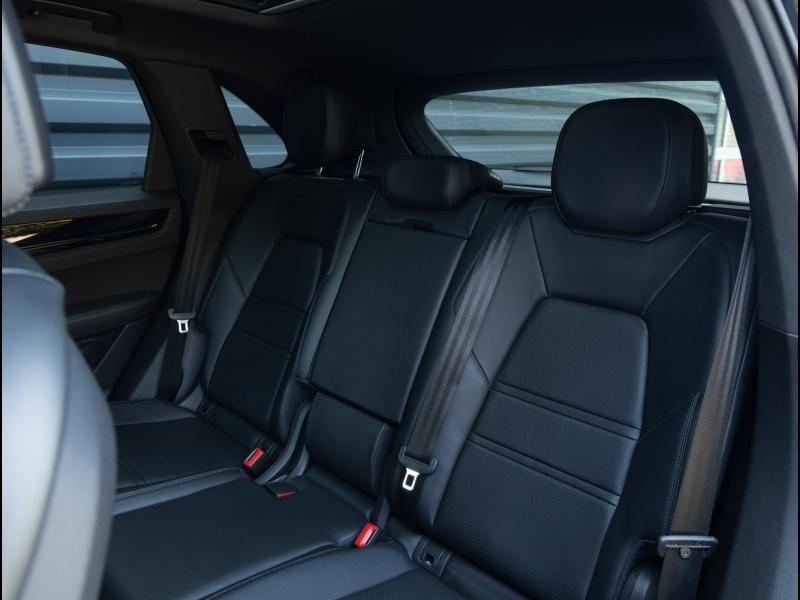 Voitures occasions PORSCHE CAYENNE E-Hybrid Villeneuve-d'Ascq