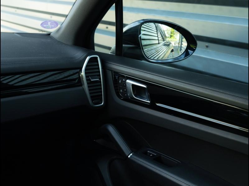 Voitures occasions PORSCHE CAYENNE E-Hybrid Villeneuve-d'Ascq