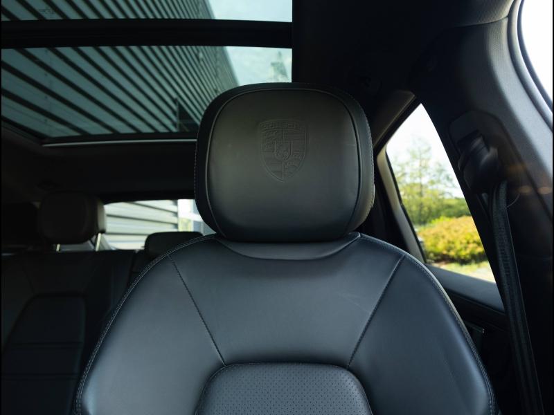 Voitures occasions PORSCHE CAYENNE E-Hybrid Villeneuve-d'Ascq