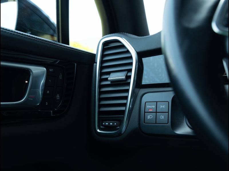 Voitures occasions PORSCHE CAYENNE E-Hybrid Villeneuve-d'Ascq