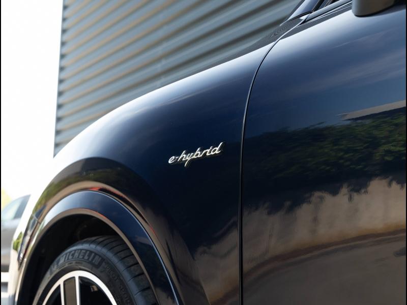 Voitures occasions PORSCHE CAYENNE E-Hybrid Villeneuve-d'Ascq