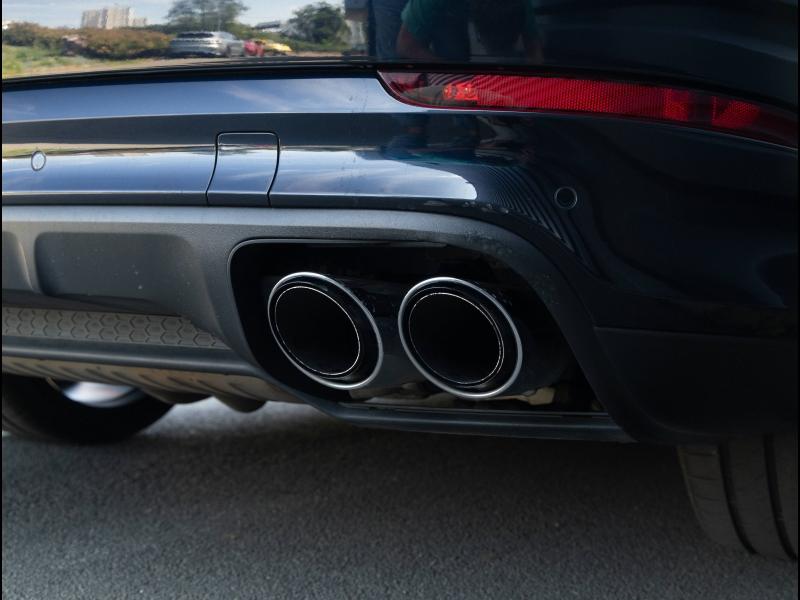 Voitures occasions PORSCHE CAYENNE E-Hybrid Villeneuve-d'Ascq
