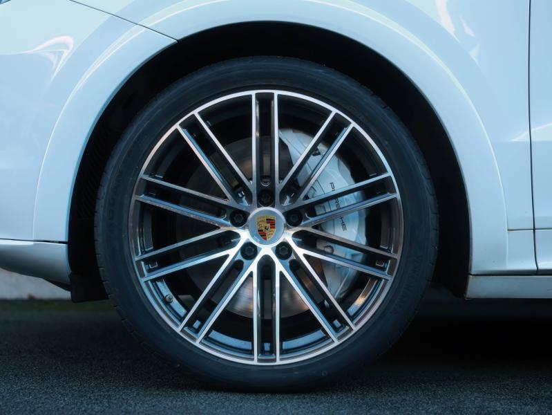 Voitures occasions PORSCHE CAYENNE E-Hybrid Villeneuve-d'Ascq