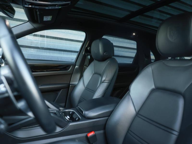 Voitures occasions PORSCHE CAYENNE E-Hybrid Villeneuve-d'Ascq