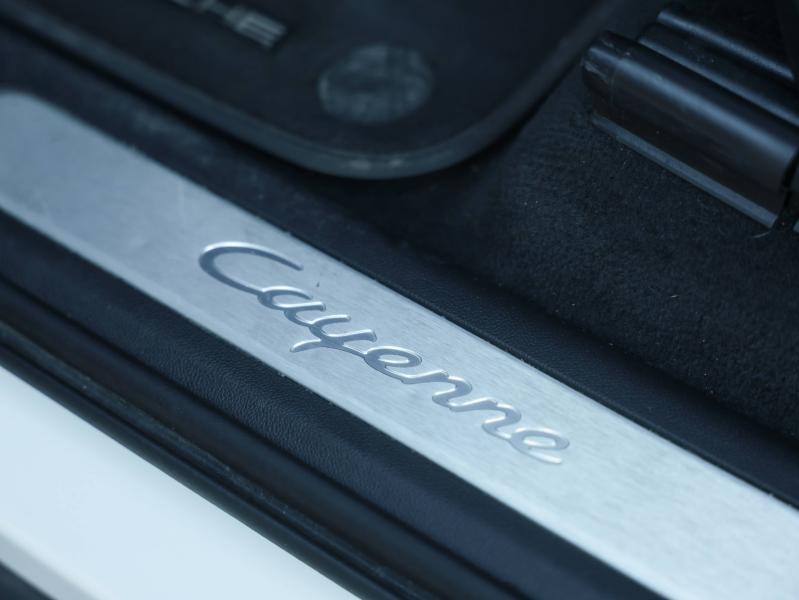 Voitures occasions PORSCHE CAYENNE E-Hybrid Villeneuve-d'Ascq