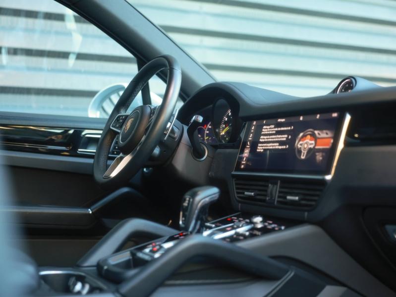 Voitures occasions PORSCHE CAYENNE E-Hybrid Villeneuve-d'Ascq