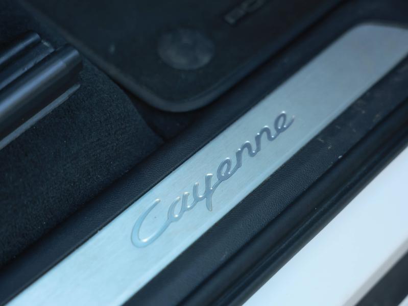 Voitures occasions PORSCHE CAYENNE E-Hybrid Villeneuve-d'Ascq
