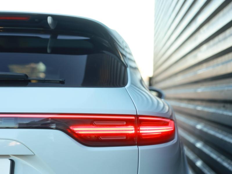 Voitures occasions PORSCHE CAYENNE E-Hybrid Villeneuve-d'Ascq