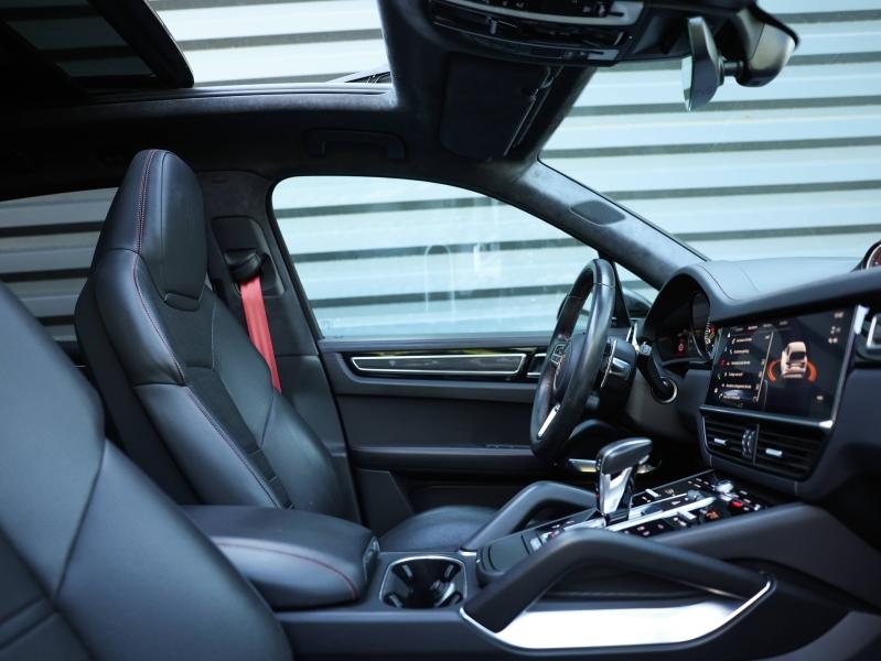 Voitures occasions PORSCHE CAYENNE Turbo S E-Hybrid Villeneuve-d'Ascq