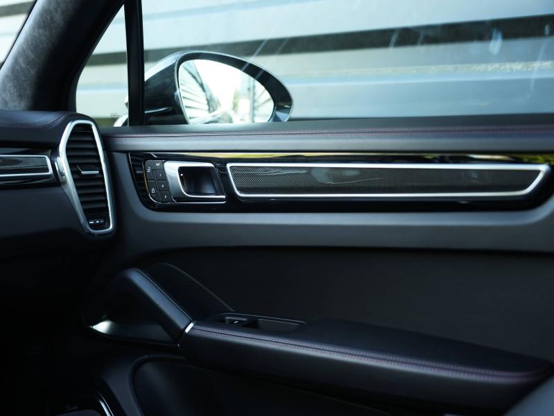 Voitures occasions PORSCHE CAYENNE Turbo S E-Hybrid Villeneuve-d'Ascq