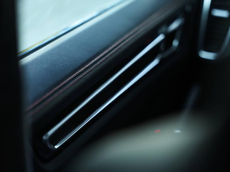 Voitures occasions PORSCHE CAYENNE Turbo S E-Hybrid Villeneuve-d'Ascq