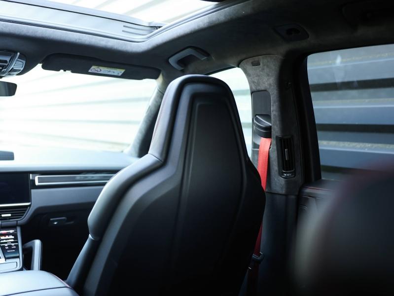 Voitures occasions PORSCHE CAYENNE Turbo S E-Hybrid Villeneuve-d'Ascq