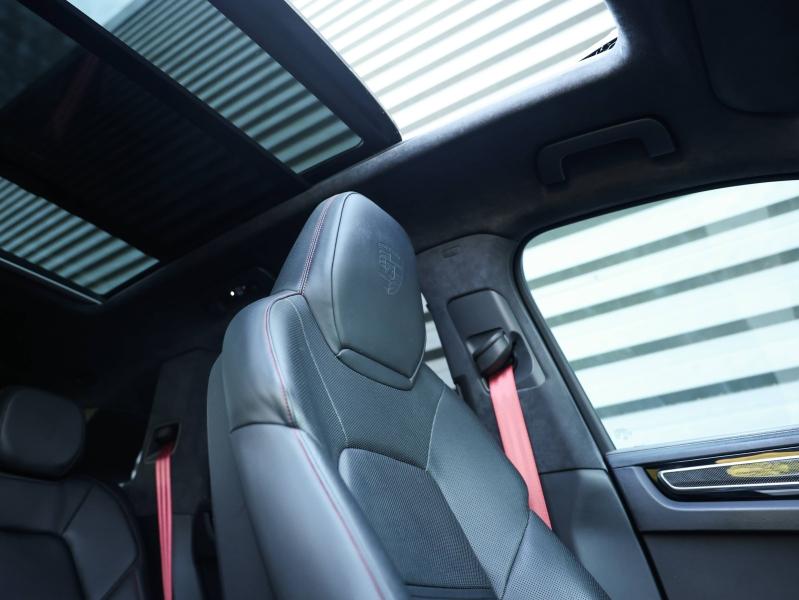 Voitures occasions PORSCHE CAYENNE Turbo S E-Hybrid Villeneuve-d'Ascq