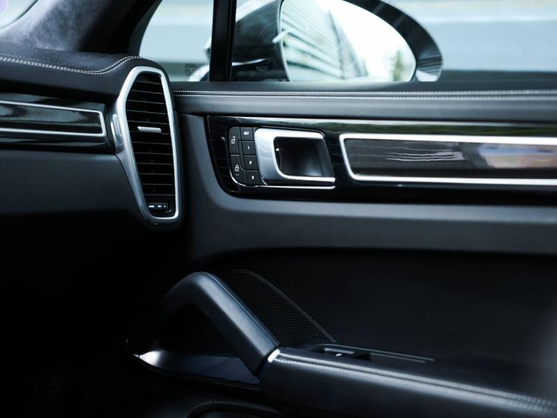 Voitures occasions PORSCHE Cayenne Coupe Turbo S E-Hybrid Villeneuve-d'Ascq