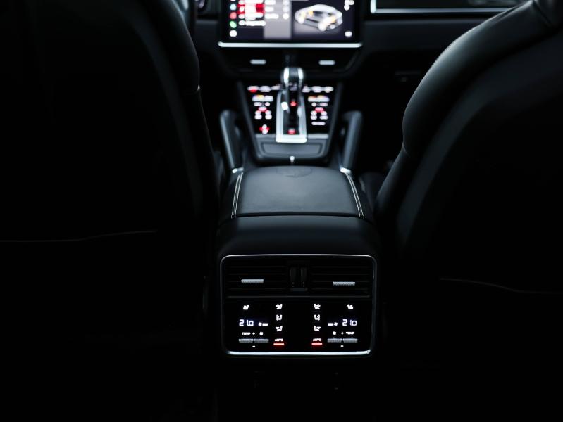 Voitures occasions PORSCHE Cayenne Coupe Turbo S E-Hybrid Villeneuve-d'Ascq