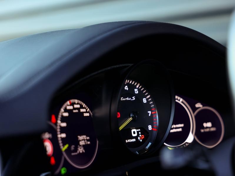 Voitures occasions PORSCHE CAYENNE Turbo S E-Hybrid Villeneuve-d'Ascq