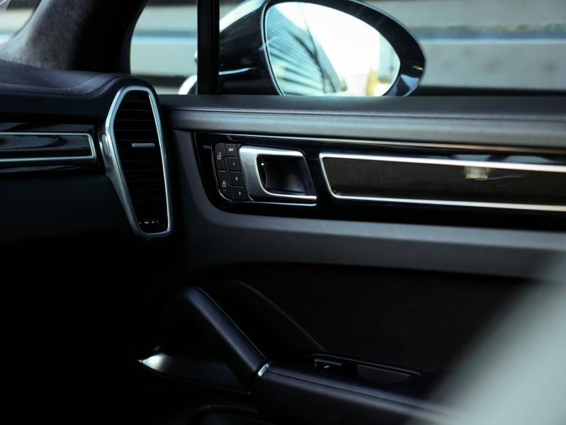 Voitures occasions PORSCHE CAYENNE Turbo S E-Hybrid Villeneuve-d'Ascq