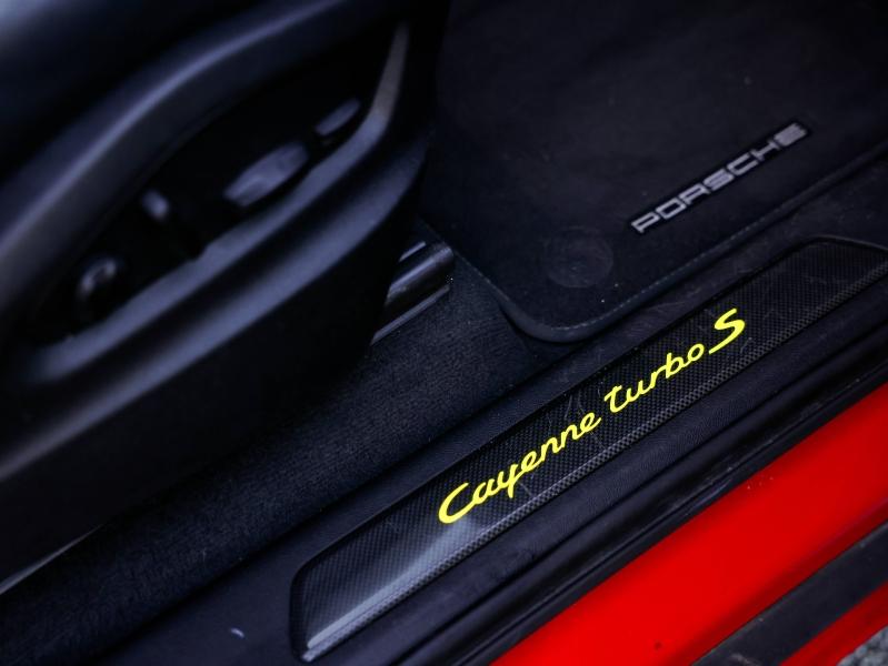 Voitures occasions PORSCHE CAYENNE Turbo S E-Hybrid Villeneuve-d'Ascq