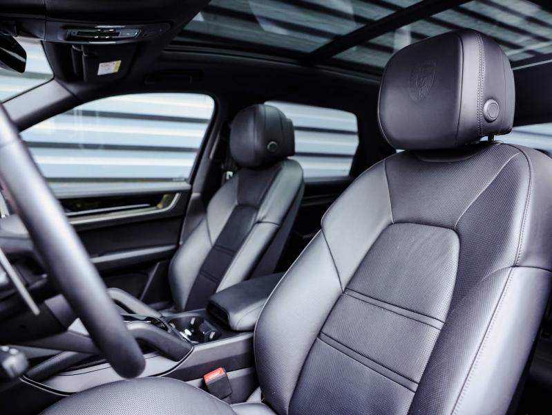 Voitures occasions PORSCHE CAYENNE S E-Hybrid Villeneuve-d'Ascq