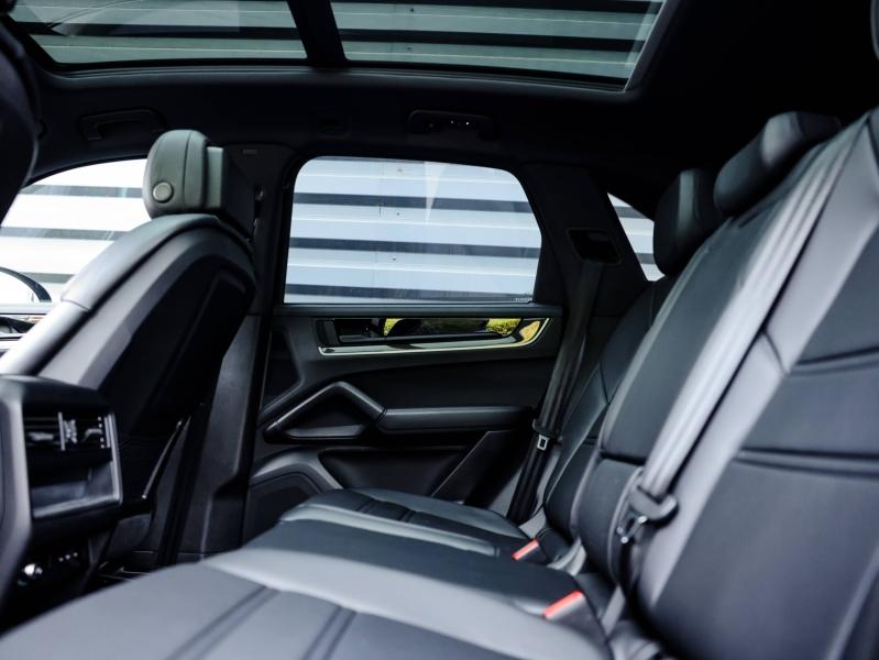 Voitures occasions PORSCHE CAYENNE S E-Hybrid Villeneuve-d'Ascq