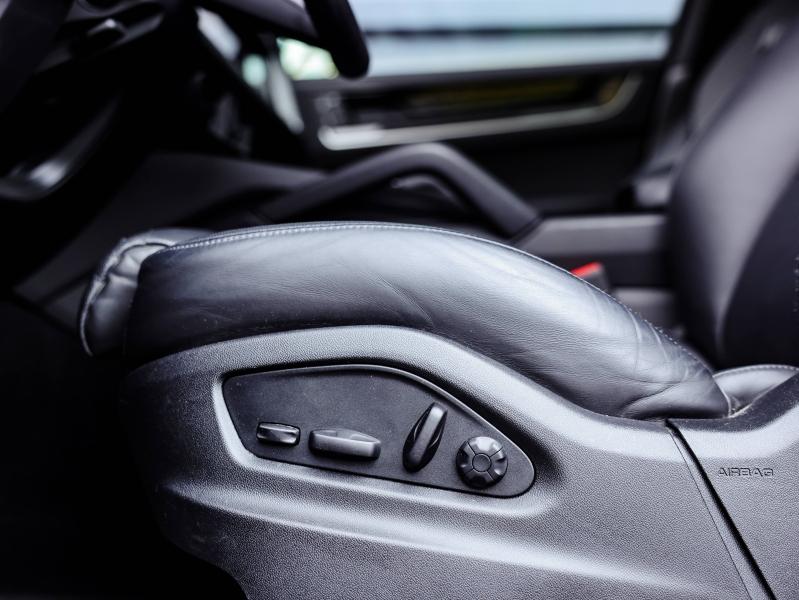 Voitures occasions PORSCHE CAYENNE S E-Hybrid Villeneuve-d'Ascq