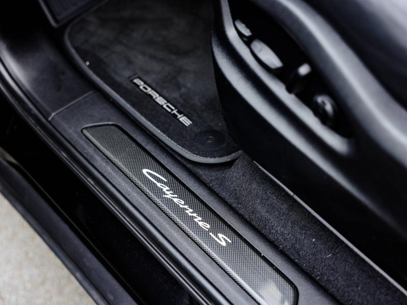 Voitures occasions PORSCHE CAYENNE S E-Hybrid Villeneuve-d'Ascq