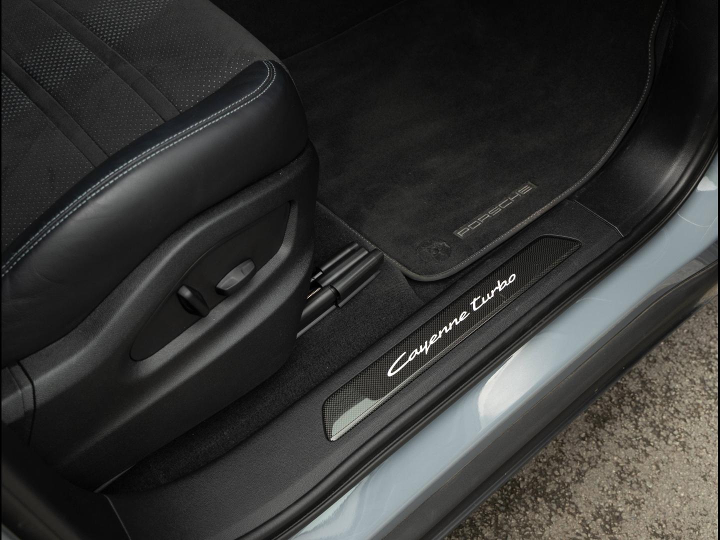 Voitures occasions PORSCHE Cayenne Coupe Turbo E-Hybrid Pk GT Villeneuve-d'Ascq